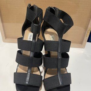 Steve Madden Black Wedges
